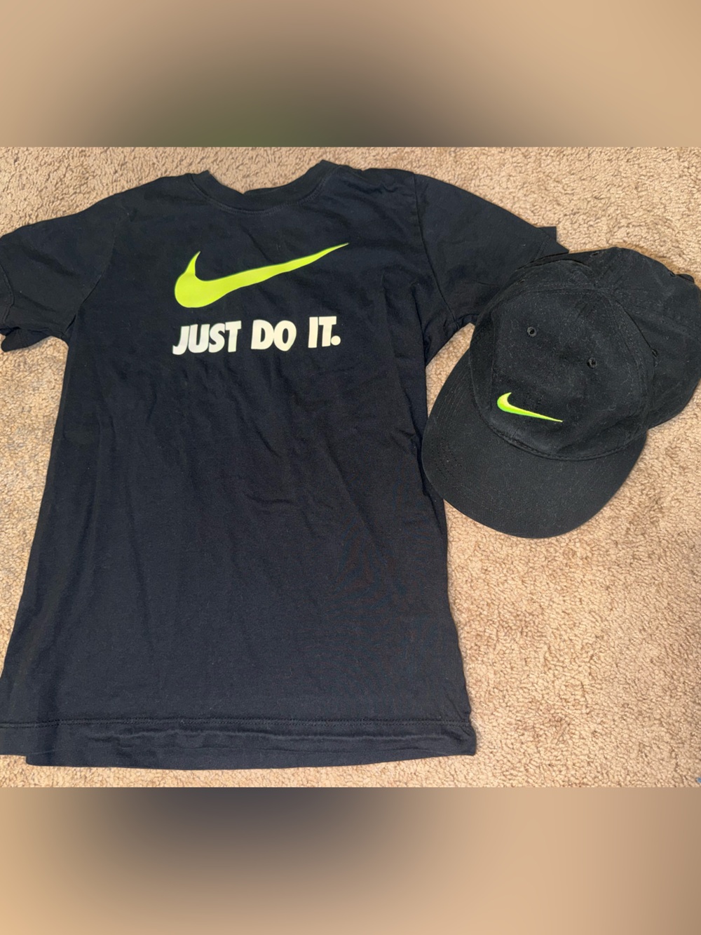 Nike Black Cap and t-shirt lot